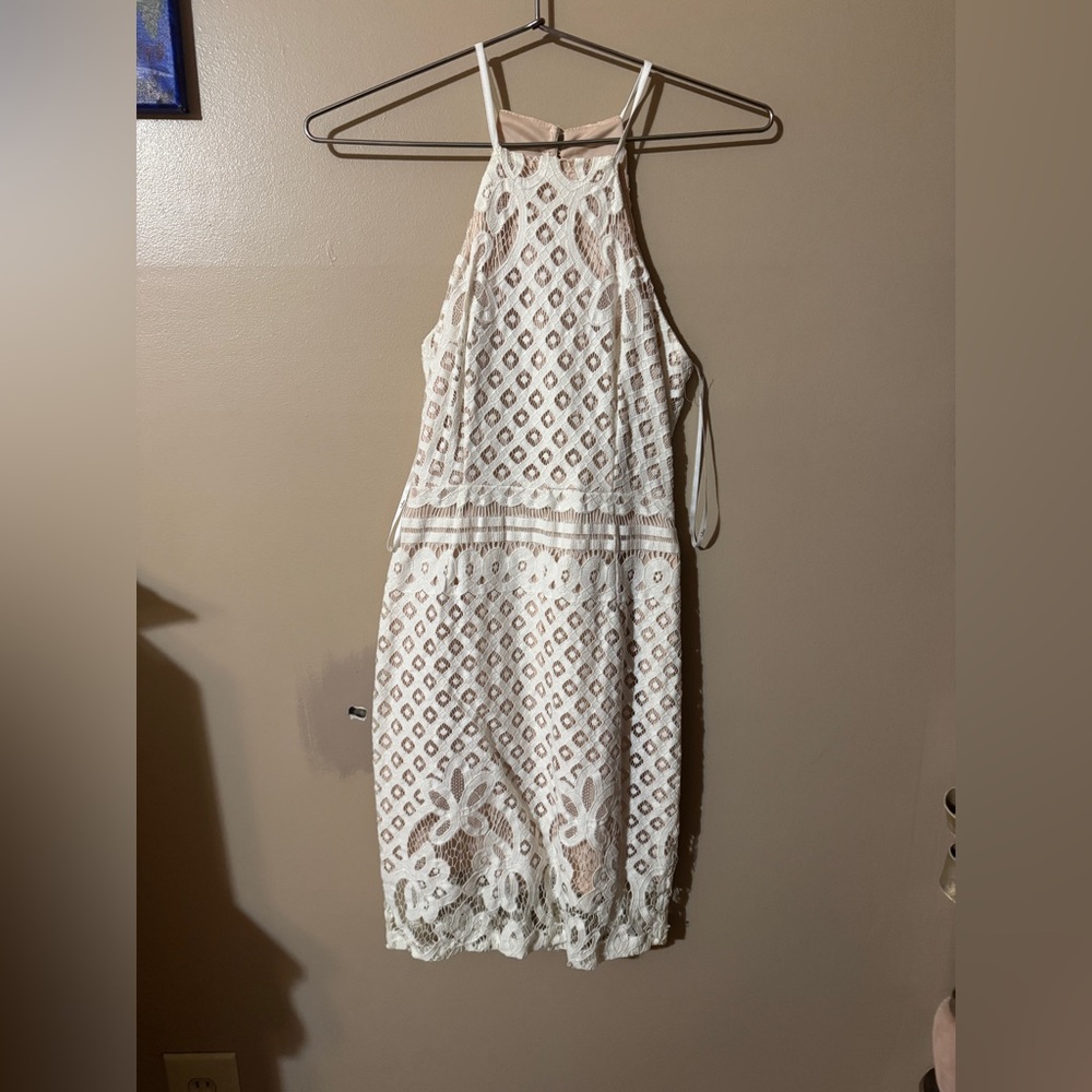 Steal a kiss white lace dress